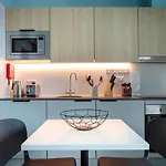 Coleman Court Summer 아파트 *