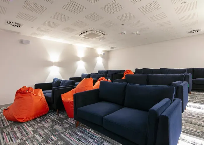 Coleman Court Summer Cork