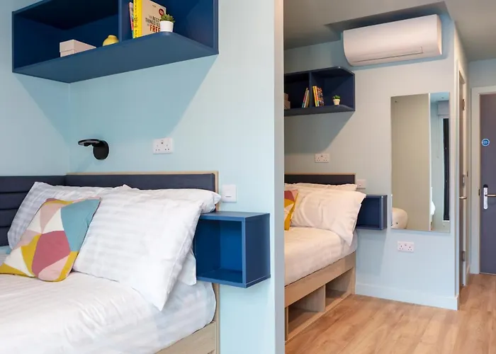 Coleman Court Summer Cork