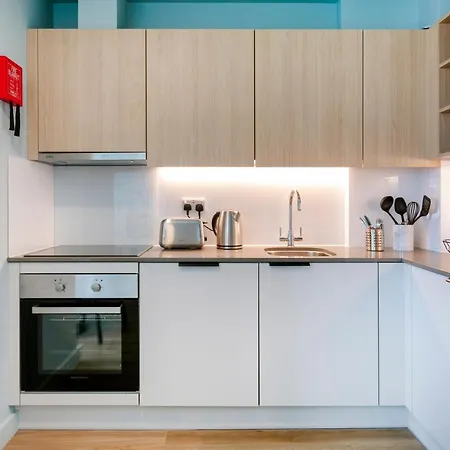 Coleman Court Summer 公寓 *