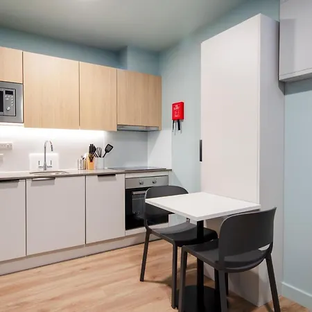 Coleman Court Summer 科克